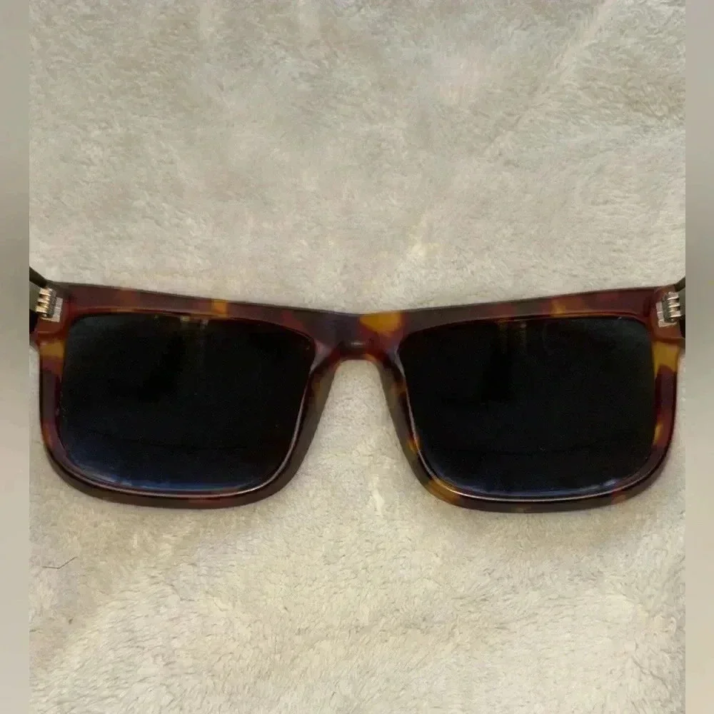 Gently used with rag bag brown co-ed smoke free home - Picture 4 of 6